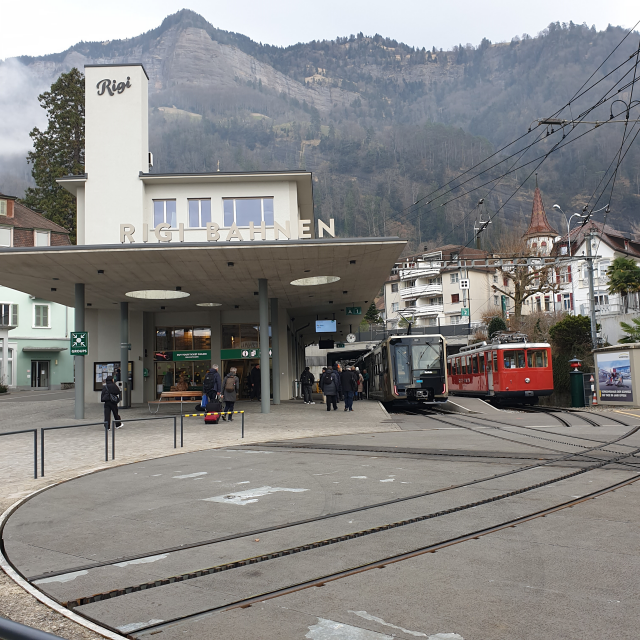 스위스 루체른 비츠나우 선착장에서 리기산 산악열차 타러 가는길