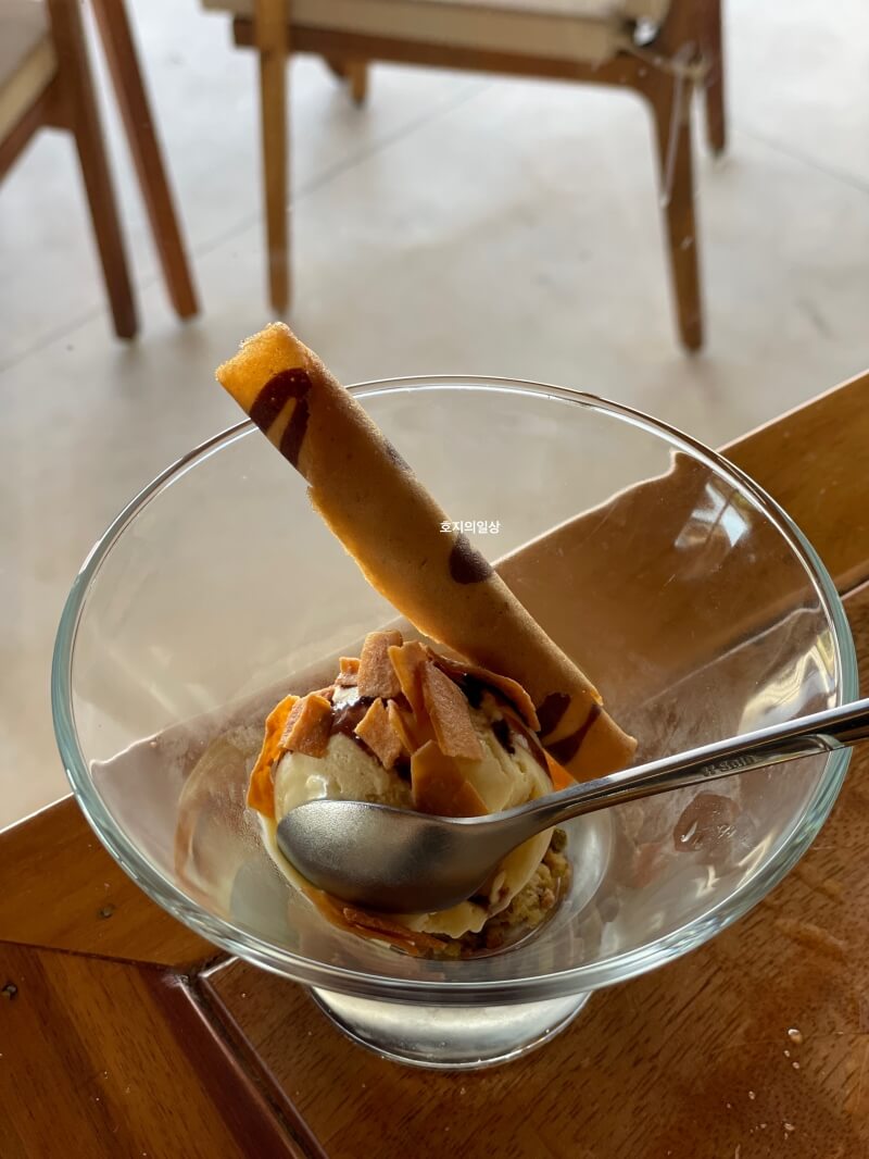 나트랑 아나만다라 올인클루 후식 바닐라 아이스크림