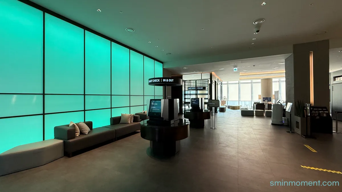 나인트리-바이-파르나스-판교-서울-로비-자동체크인-자동체크아웃