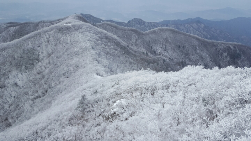 치악산 겨울 능선