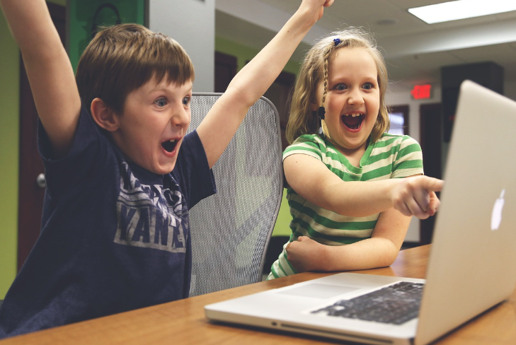 컴퓨터 활용능력 1급과 2급의 시험 내용과 난이도 비교