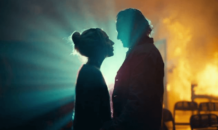 조커2 퀸과 조커의 투샷 스틸컷