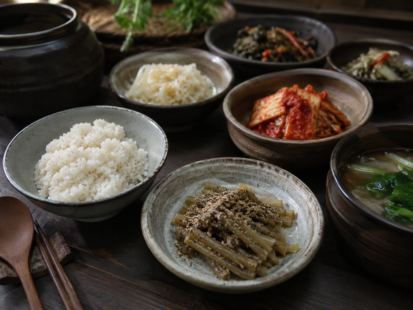 머위대 들깨볶음