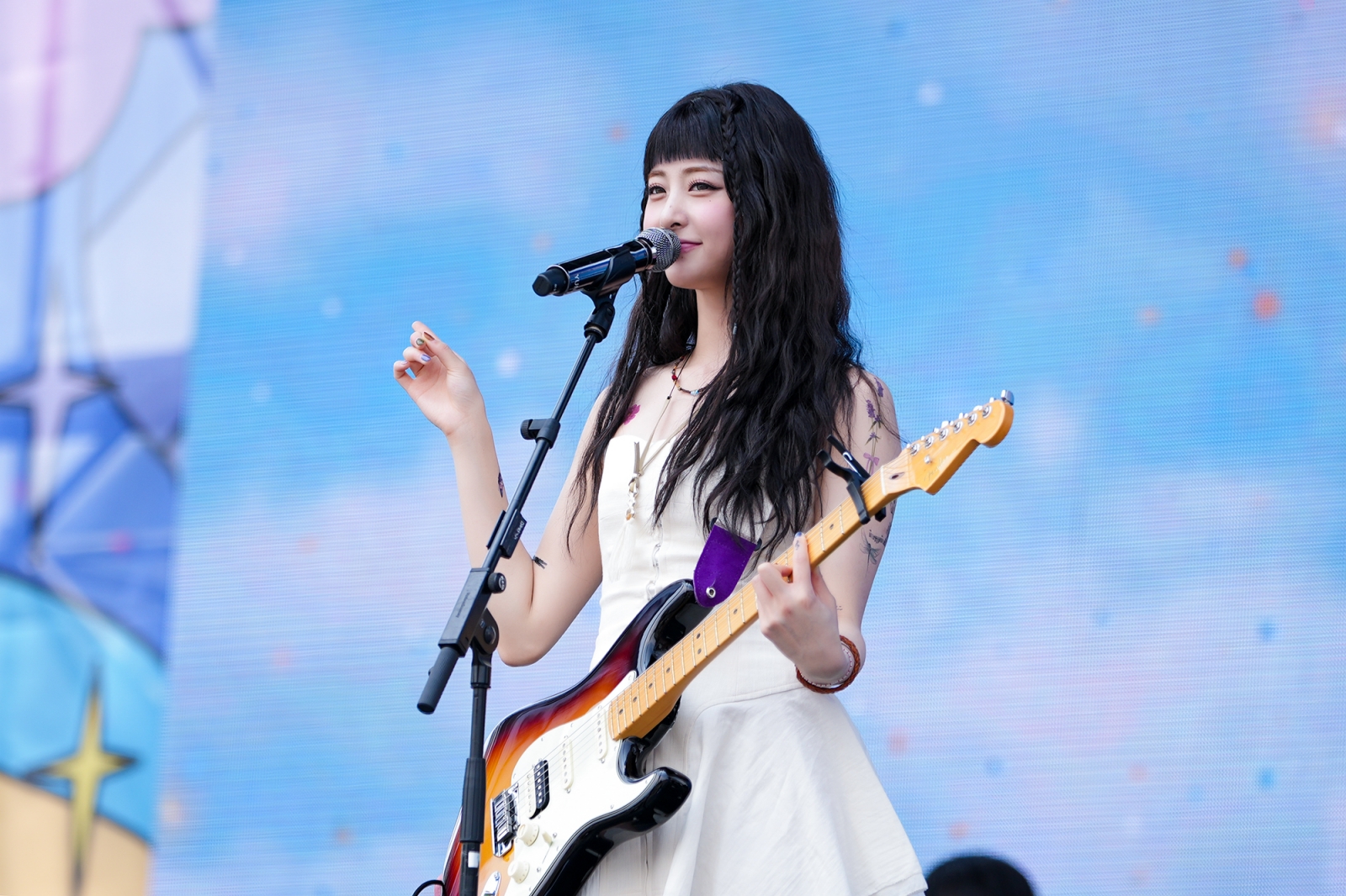 2023 Weverse Con Festival 허윤진