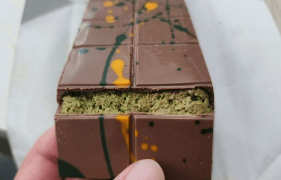 픽스 두바이 초콜릿 단면