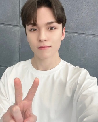 세븐틴 콘서트 일정 소속사 컴백 