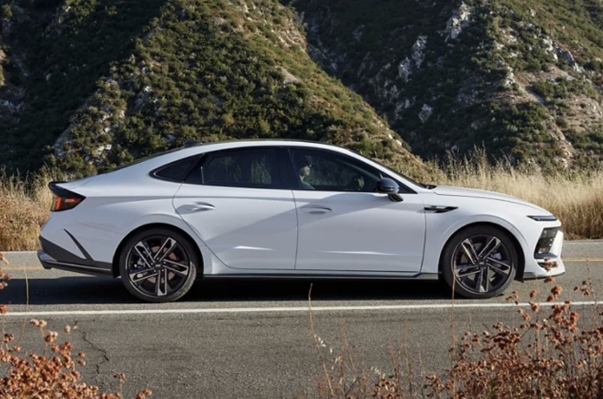 2025 쏘나타 하이브리드 연비 성능 경재모델 비교 출시일