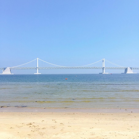 부산의 러닝코스 중 하나인 광안리