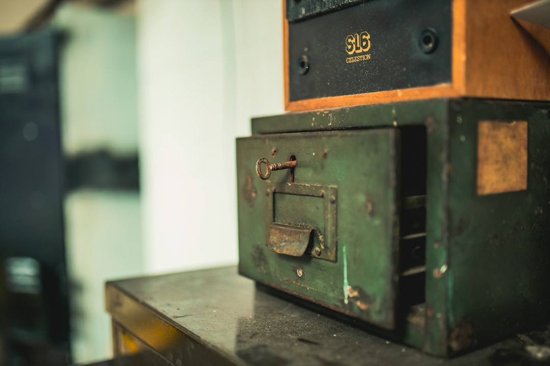 '중고' (used)