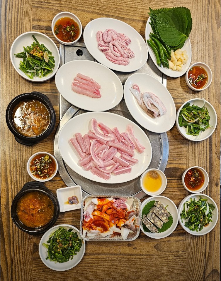 서울에서 ‘산꼼장어 코스요리’를? 높은집종가산꼼장어의 모든 것