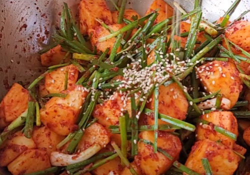 사과 깍두기 만드는 방법