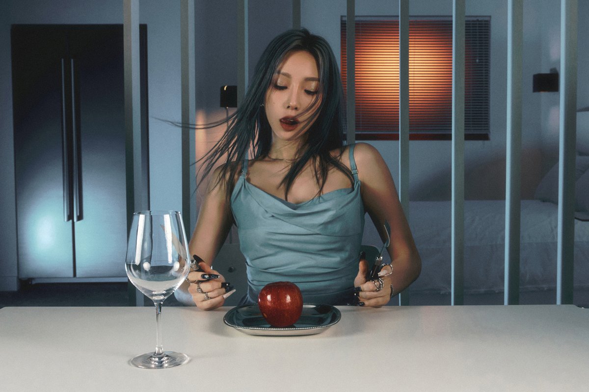 TAEYEON 태연 The 3rd Album [INVU] - Image Teaser #1