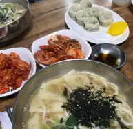 생방송 투데이 막 퍼주는 집 광진구 이삭홍두깨손칼국수 5천원