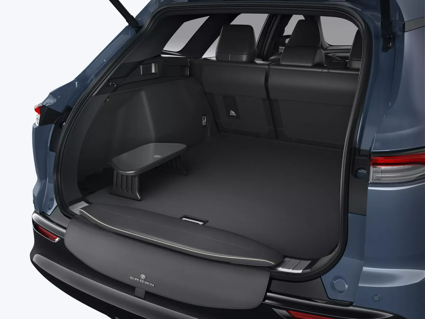 토요타 크라운 에스테이트 이미지