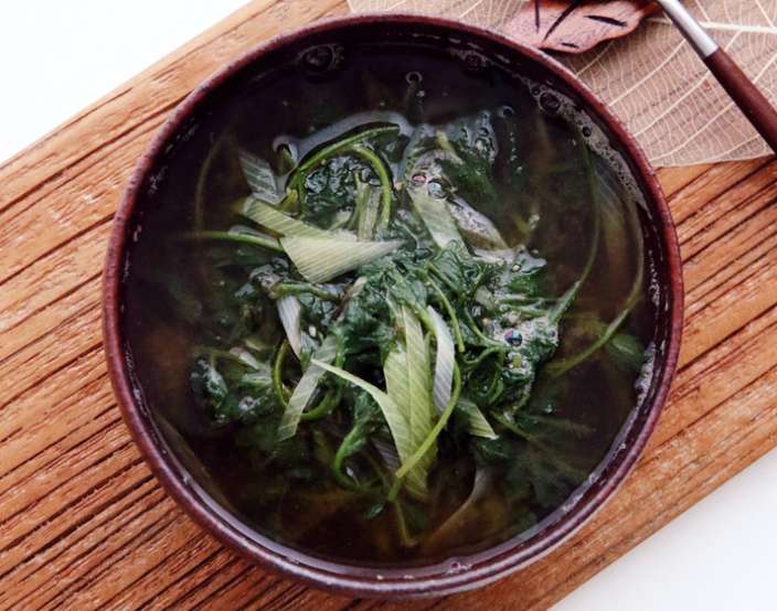 경칩 쑥국