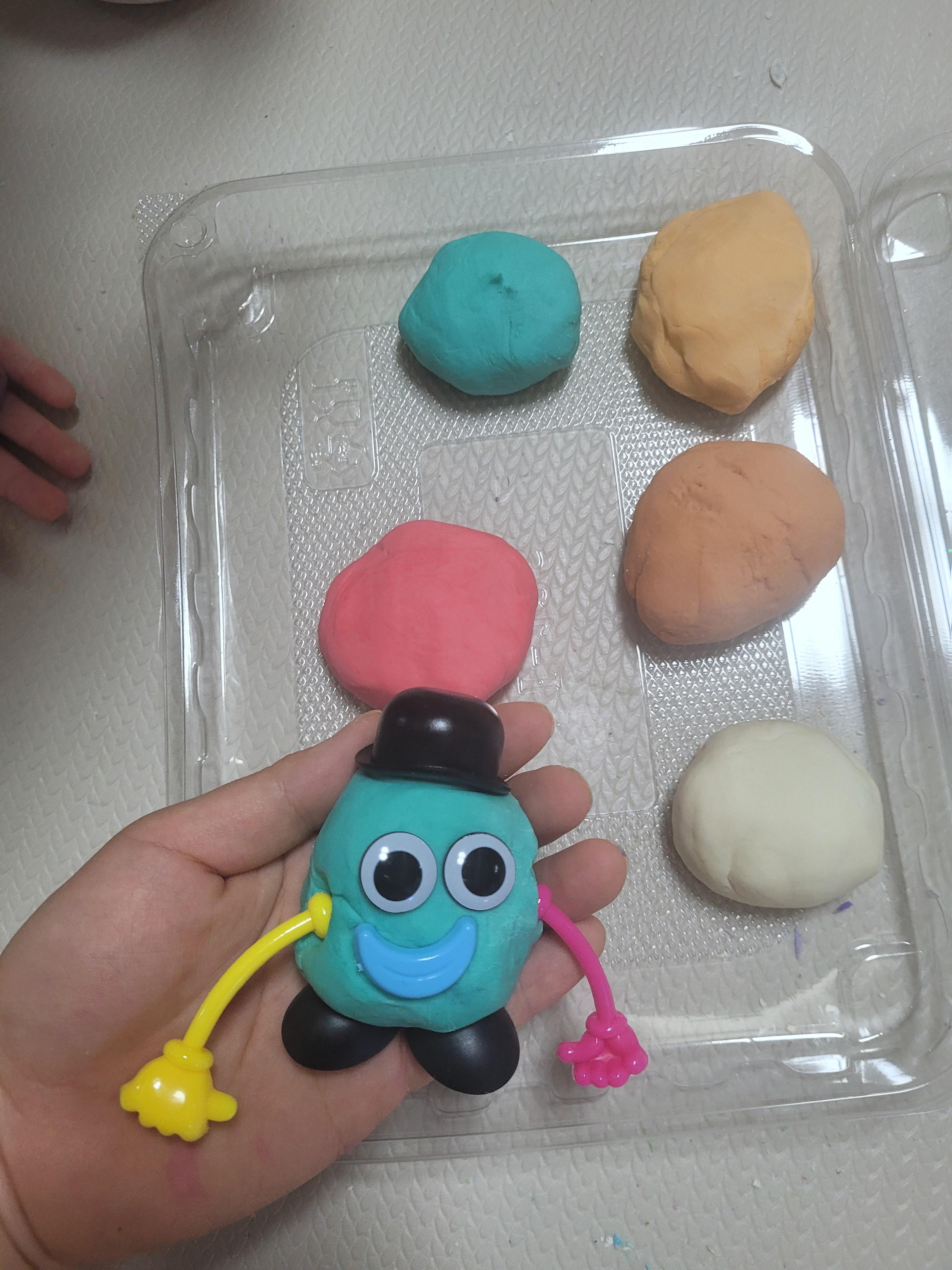 아이가 오너먼트로 만든 작품