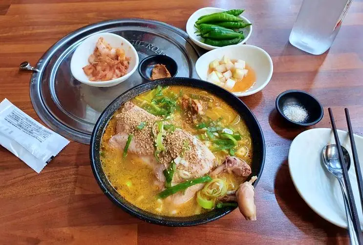 투데이 맛있는 메뉴 여름 보양식 3대 80년 노포 닭 한 마리 국수 & 닭한마리 국밥 맛있는 식당 추천 부산 초읍 맛집