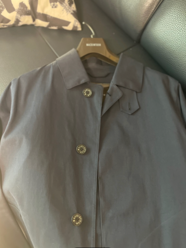 매킨토시 코트 전면