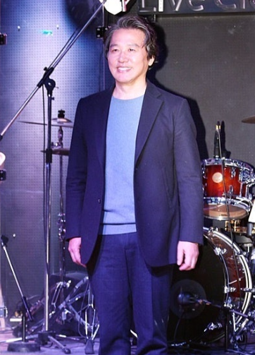 가수 최성수