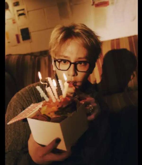 용준형-사진