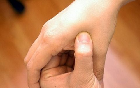 급체-손가락-지압