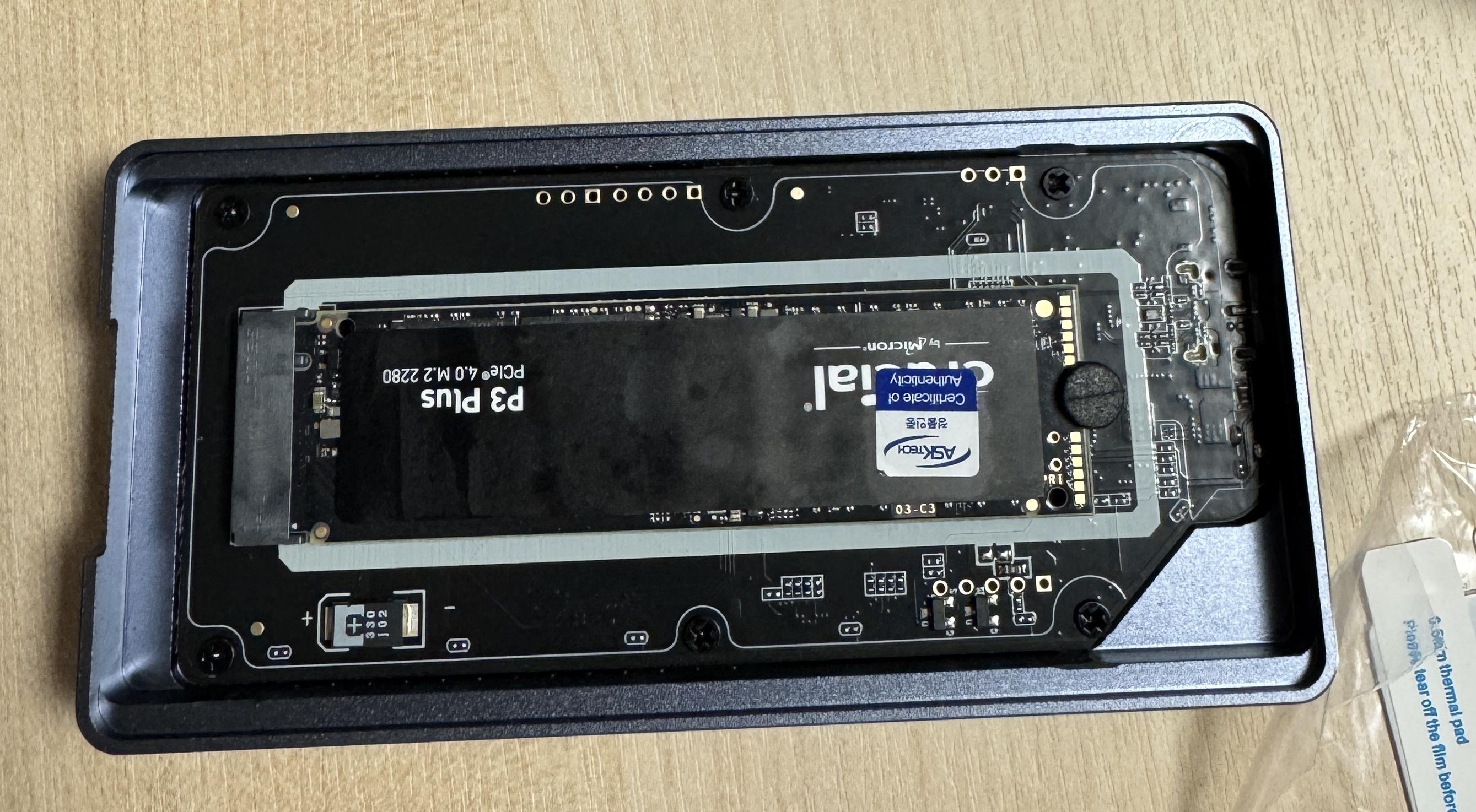 아카시스 TBU405Pro 크루셜 P3 Plus SSD 조합 이미지 7