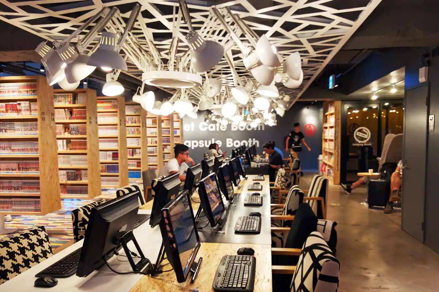 Booth Net Cafe ＆ Capsule