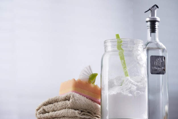 샤워부스 물때 제거 방법