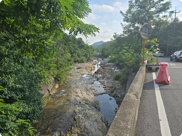 삼막사 계곡 초입