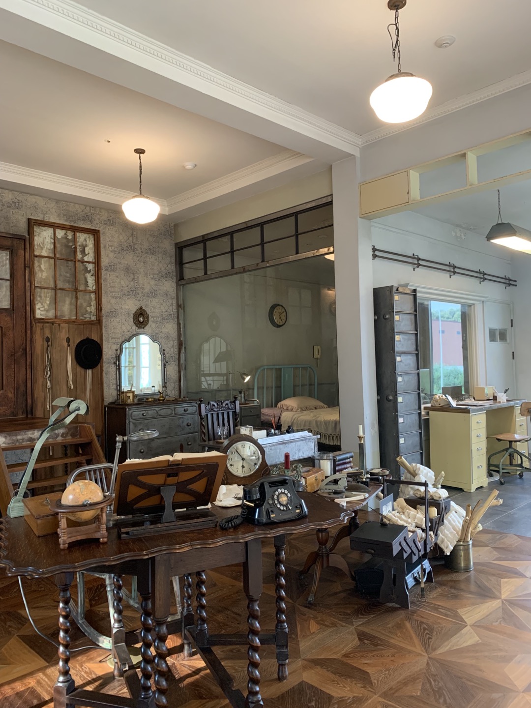 2층 시몬스 히스토리