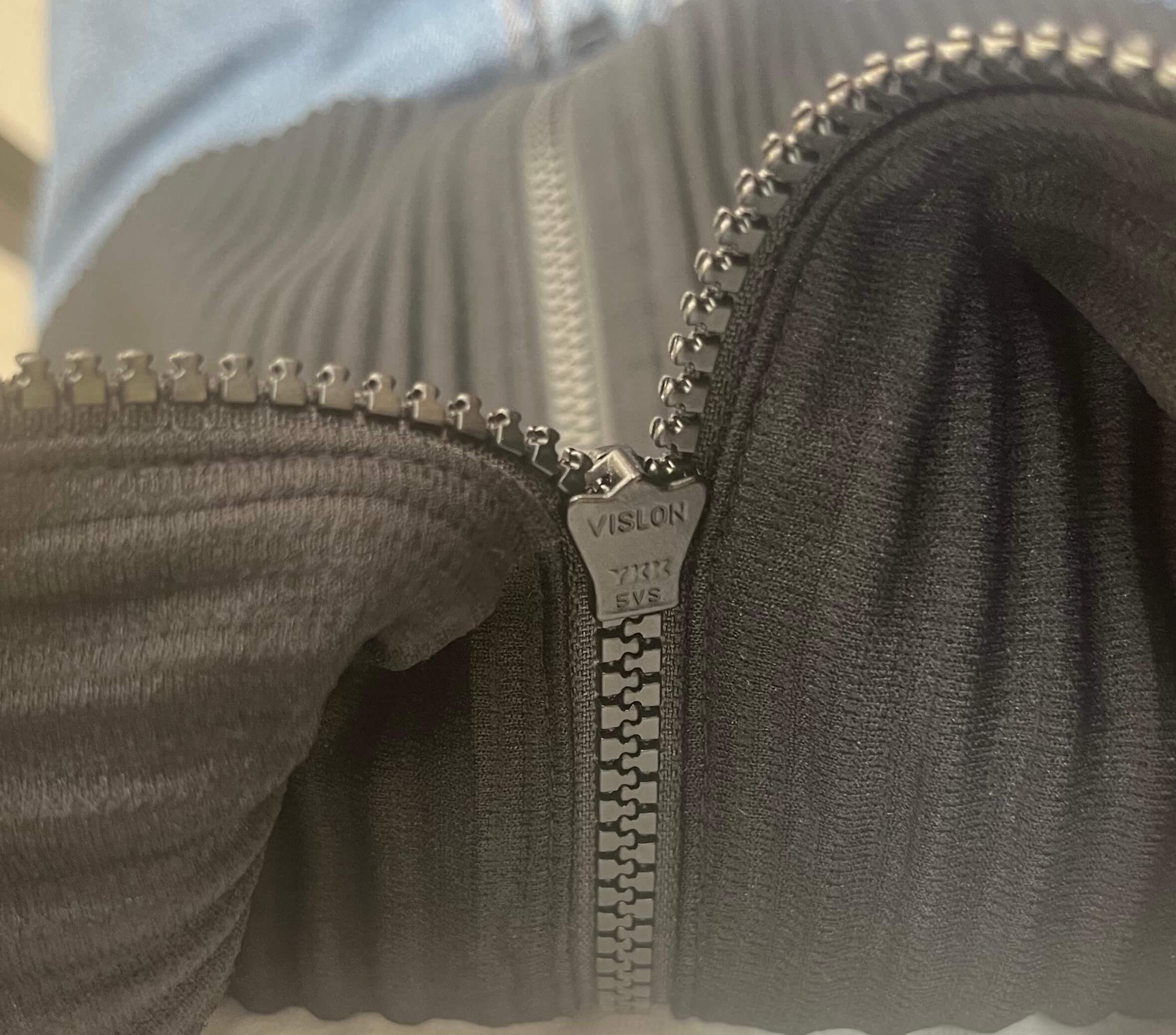 옴므 플리츠 집업점퍼 YKK VISLON