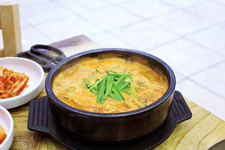 기력 한 뚝배기 하실래요 민물 장어탕 숯불 장어 구이 충남 천안 맛집 추천 생방송투데이 맛있고 싸다고