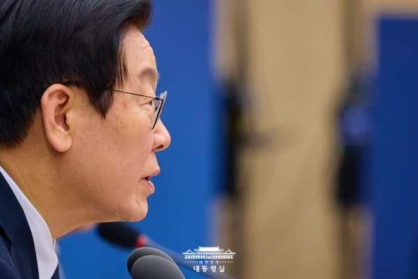 이 대통령 지지율 최저치 40% ｜부동산&middot;인사&middot;20대 지지율 하락 이유 총정리