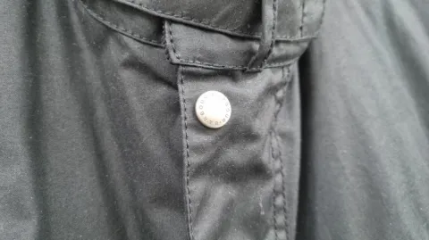 바버 듀크 목 여밈