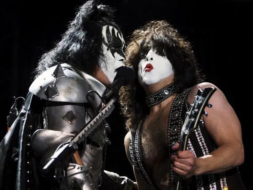 락밴드-키스-진시몬즈-폴스탠리