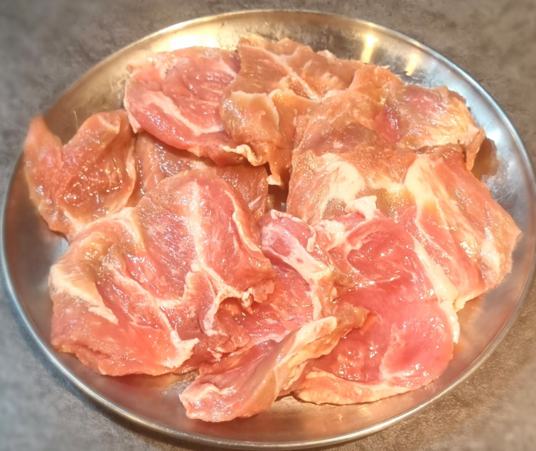 1인분에 2,900원 삼겹살