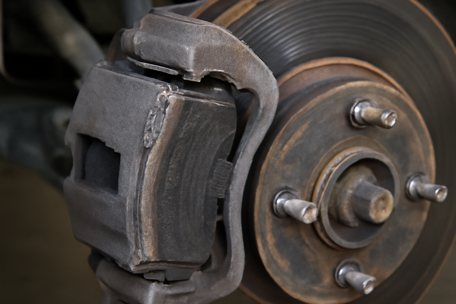 브레이크 패드 교체 시기와 증상 총정리｜언제 갈아야 할까? 비용까지 안내 관련 사진