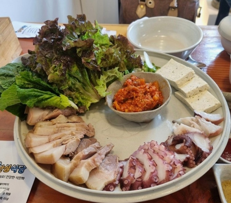 경주-두부삼합-고두반