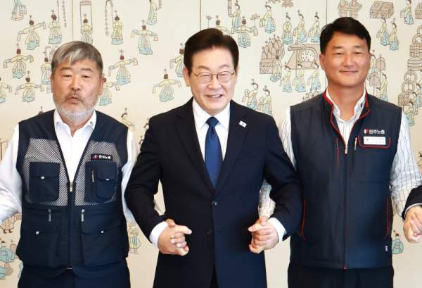 청와대 노동절 기념식의 역사적 의미와 정책 분석: 63년 만의 귀환, '근로자' 아닌 '노동자'로 2026