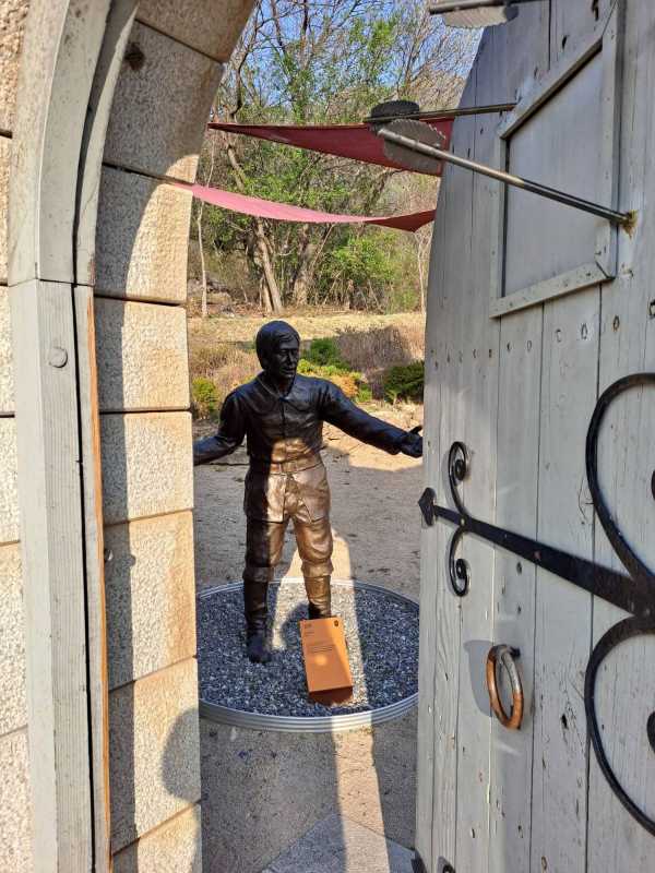 문을 여니 선의가 보이다