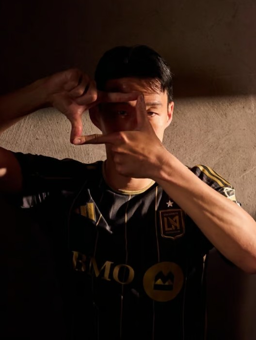 손흥민 LAFC 유니폼 판매 신기록, 메시도 놀란 폭발적 인기 비결 관련 사진