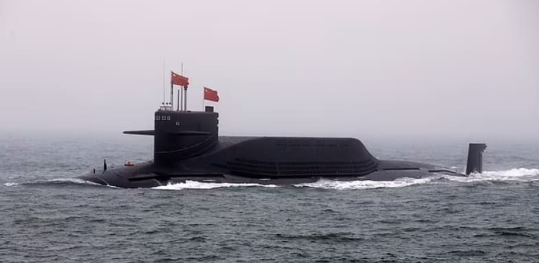 중국&nbsp;핵잠수함 황해(서해)에서 침몰...승조원 전원 사망: 영국&nbsp;보고서 55 Chinese sailors are feared dead after nuclear submarine 'gets caught in a trap intended to snare British and US vessels in the Yellow Sea'