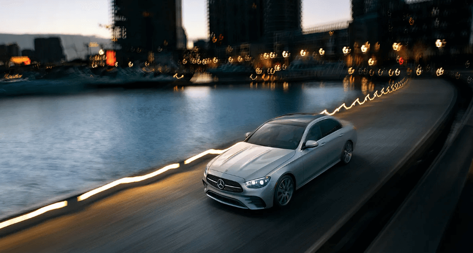 2023-메르세데스-벤츠-E-CLASS