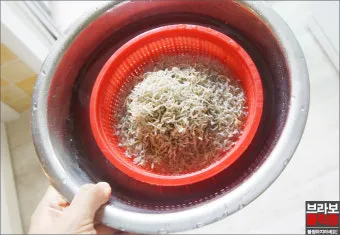 짠멸치 싱겁게 만드는 방법 꿀팁_2