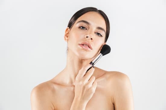 물광주사 (Skin Booster): 피부에 수분과 광채를 더하는 완벽한 솔루션