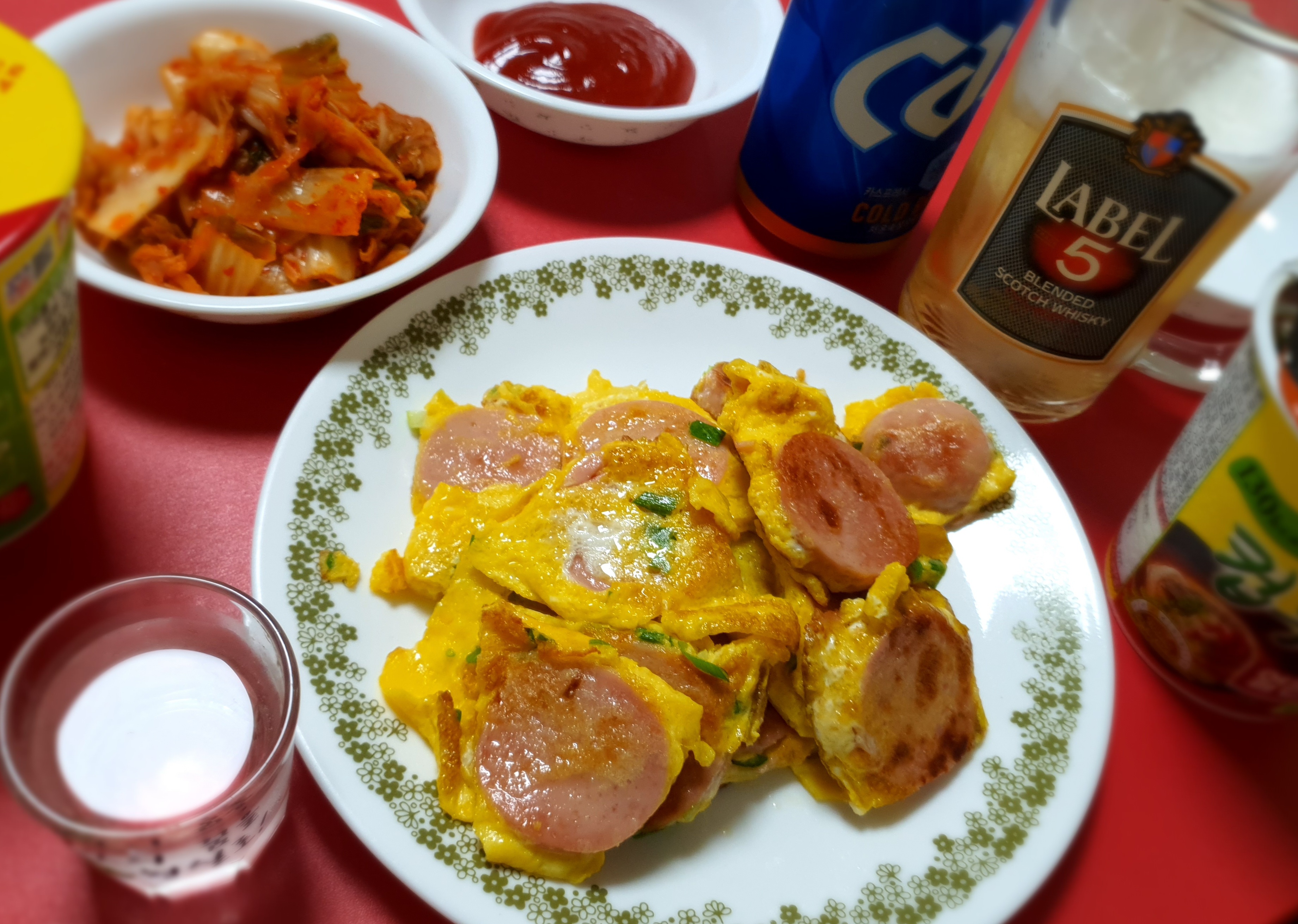 분홍소시지로-차린-술상입니다.