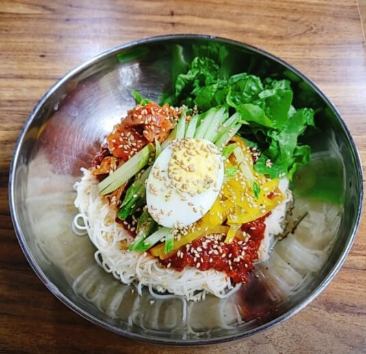 생방송투데이 막 퍼주는 집 얼만데요? 서울 광진구 중곡역 5000원 칼국수 맛집 이상홍두깨손칼국수