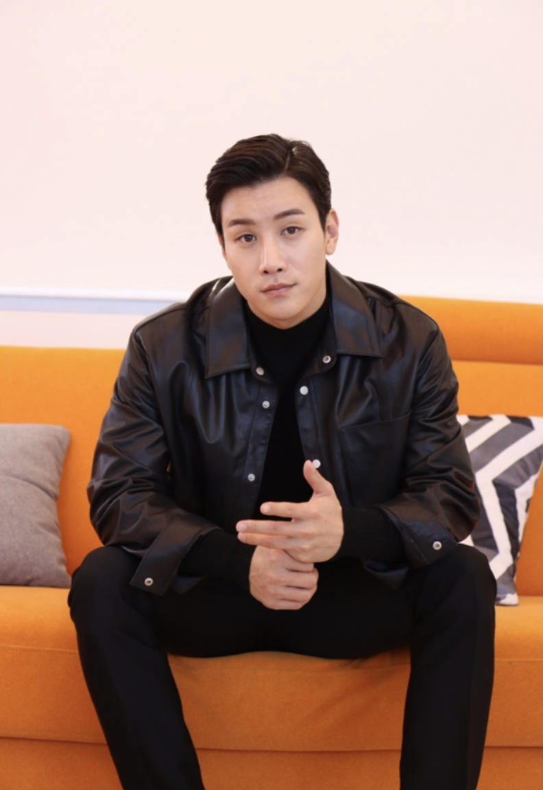 이시강 화보