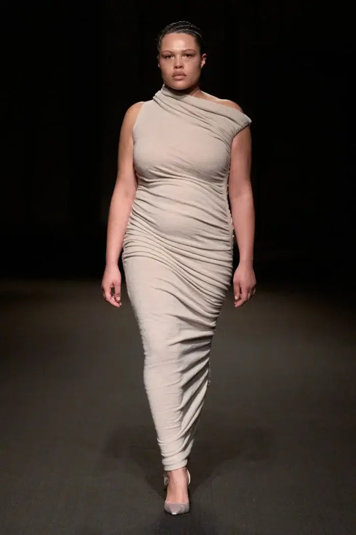 Altuzarra F W 2023 RTW 누드 드레스