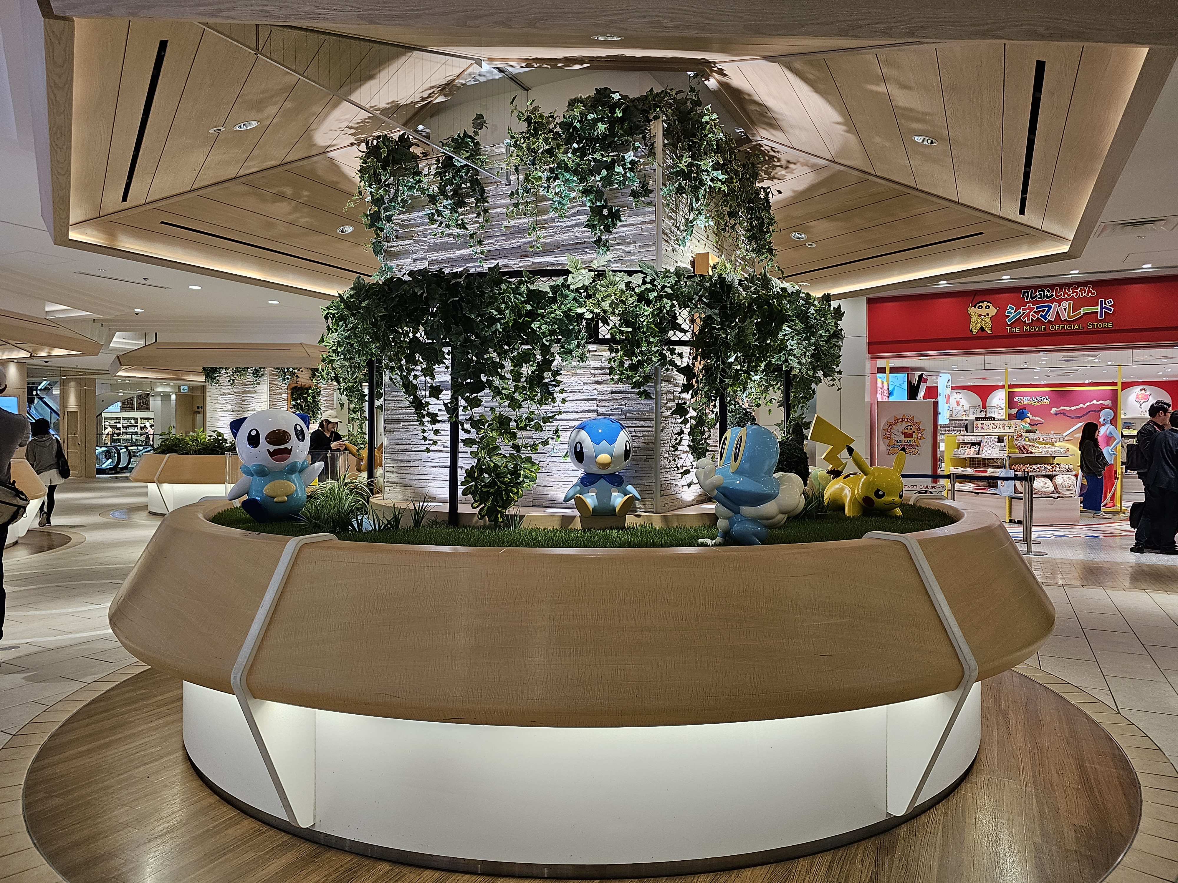 이케부쿠로 선샤인시티 포켓몬센터 메가 도쿄